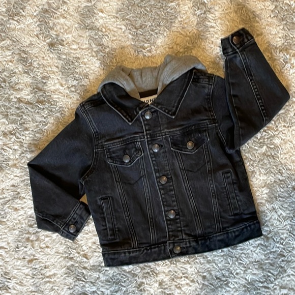 Old Navy Black Jean jacket with attached hood size 4T - Picture 1 of 4